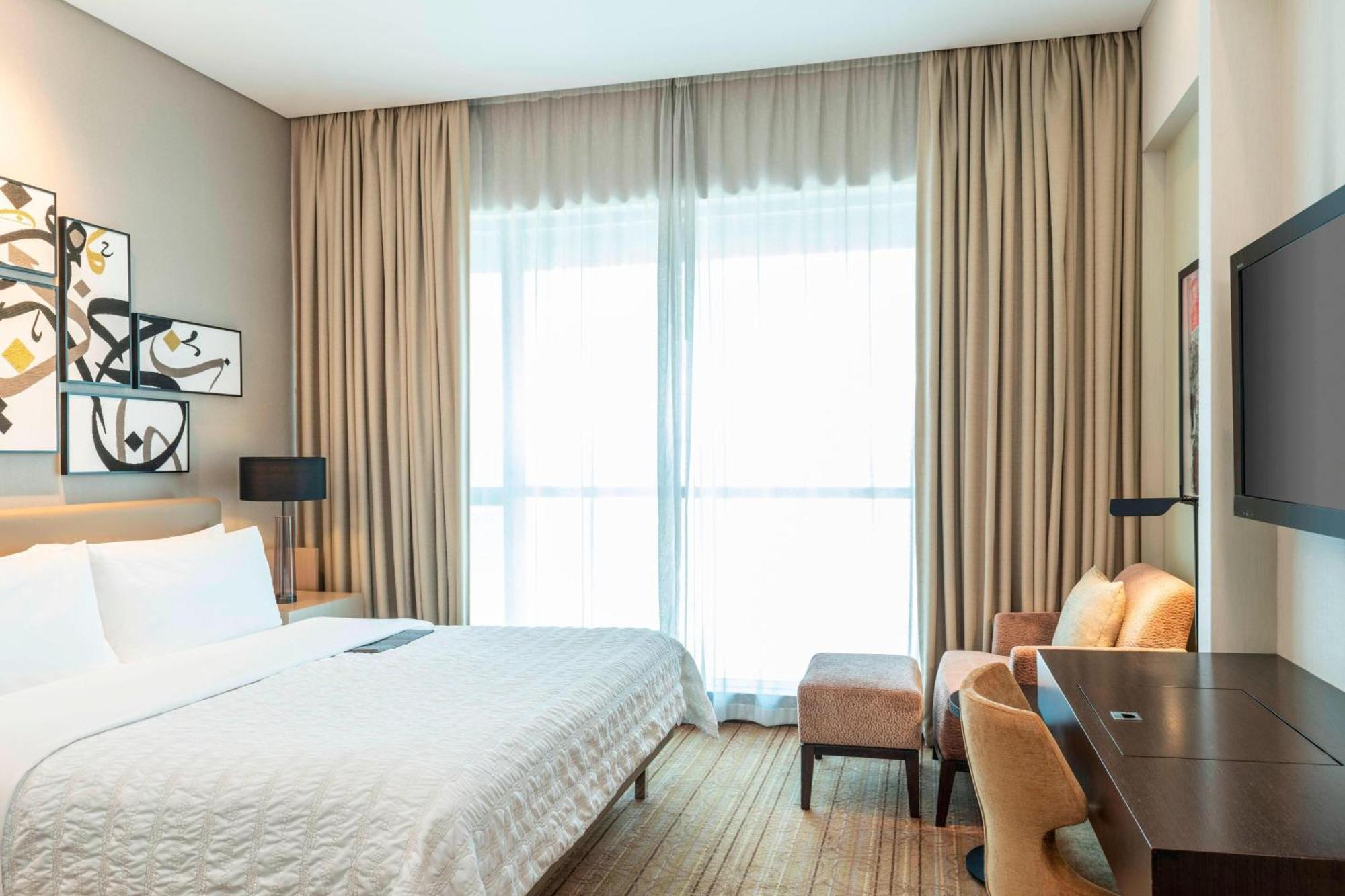 Le Méridien City Centre Bahrain Manama Exterior foto A bedroom at the hotel