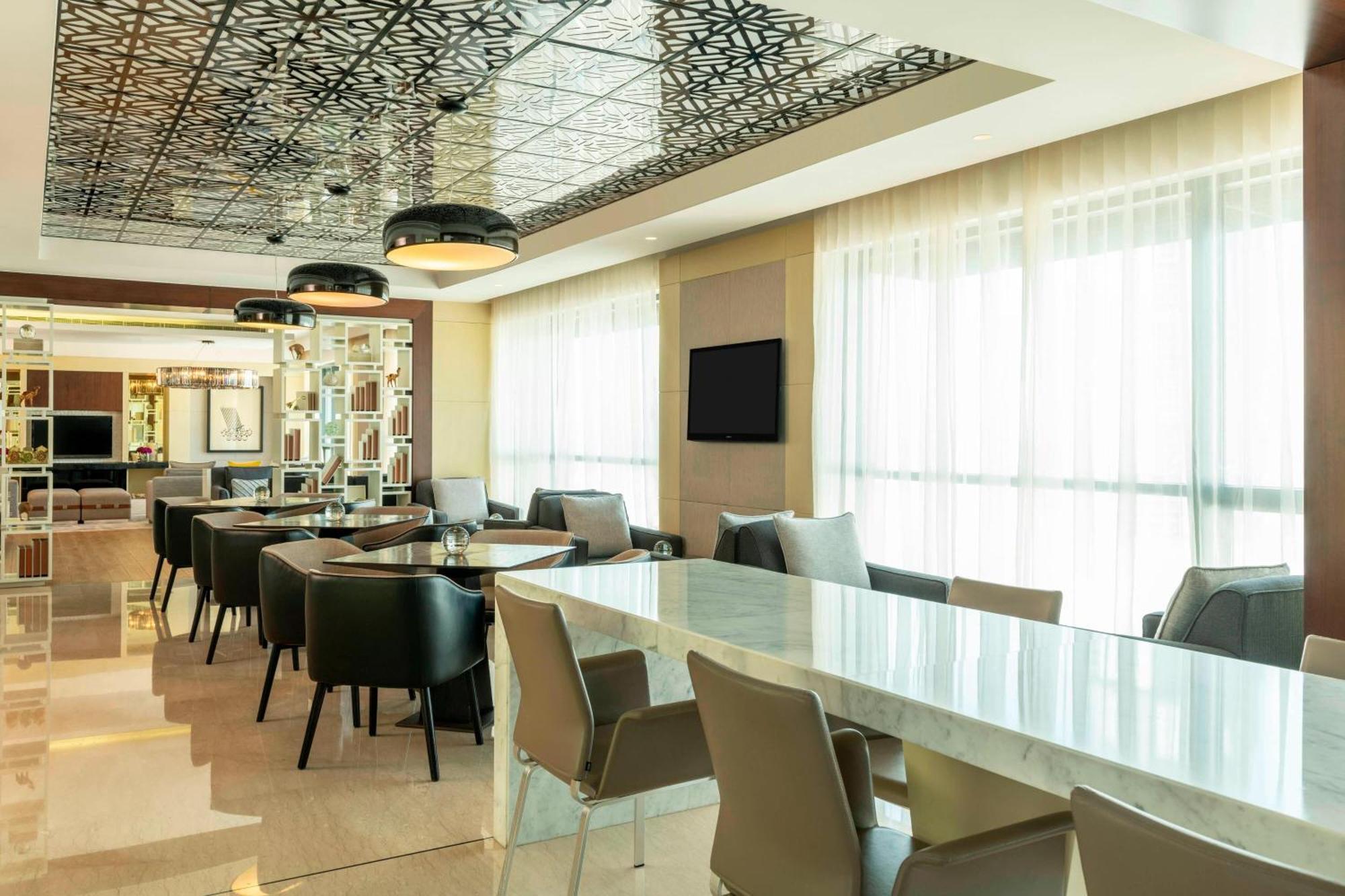 Le Méridien City Centre Bahrain Manama Exterior foto The lounge at the airport